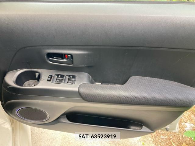 Toyota BB 2006-02 8005416-14