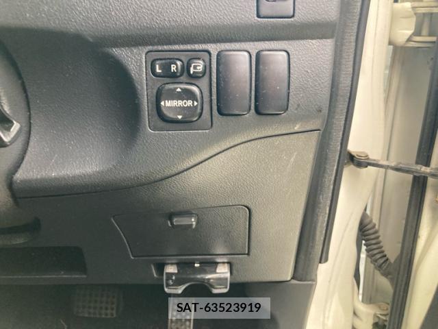 Toyota BB 2006-02 8005416-15