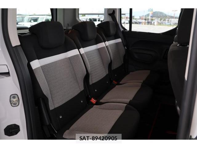 Citroen BERLINGO 2023-07 8005821-6