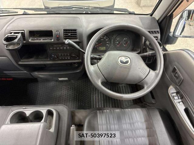 Mazda BONGO VAN 2020-06 8009493-4