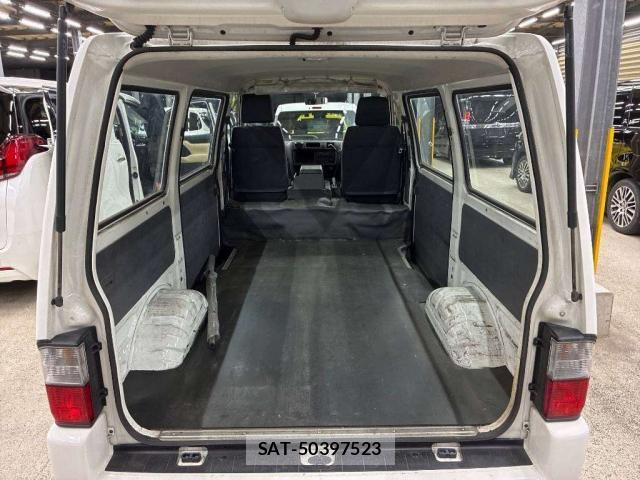 Mazda BONGO VAN 2020-06 8009493-7
