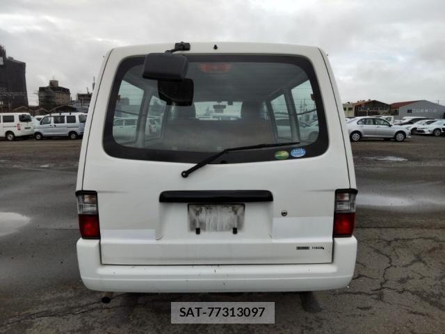 Mazda BONGO VAN 2017-06 8012123-3