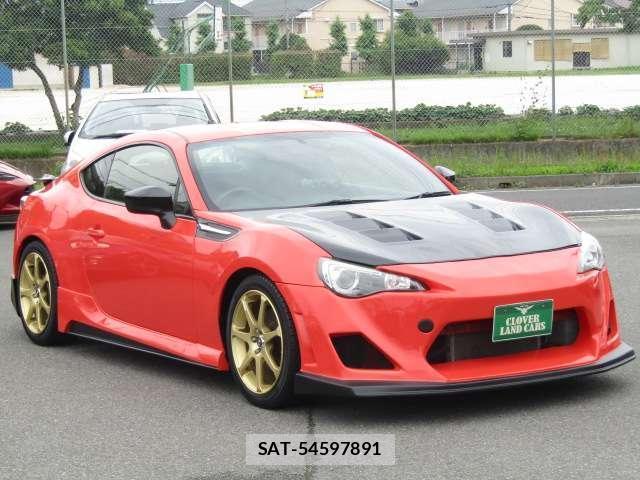Subaru BRZ 2014-04 8011672-1
