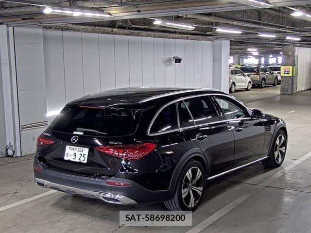 Mercedes Benz C-CLASS 2022-01 8010210-1