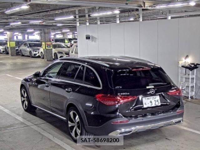Mercedes Benz C-CLASS 2022-01 8010210-3