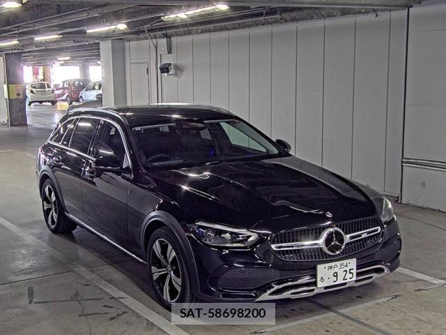 Mercedes Benz C-CLASS 2022-01 8010210-4