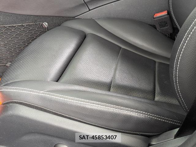 Mercedes Benz C-CLASS 2019-03 8003817-16