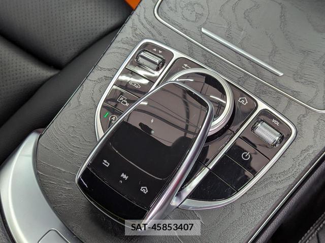 Mercedes Benz C-CLASS 2019-03 8003817-6
