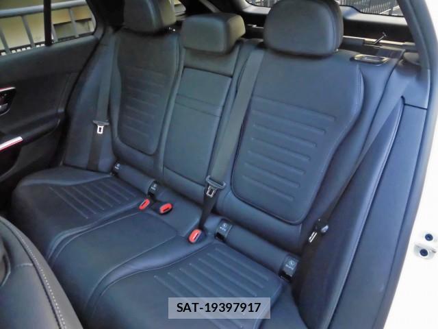 Mercedes Benz C-CLASS 2023-05 8004284-6