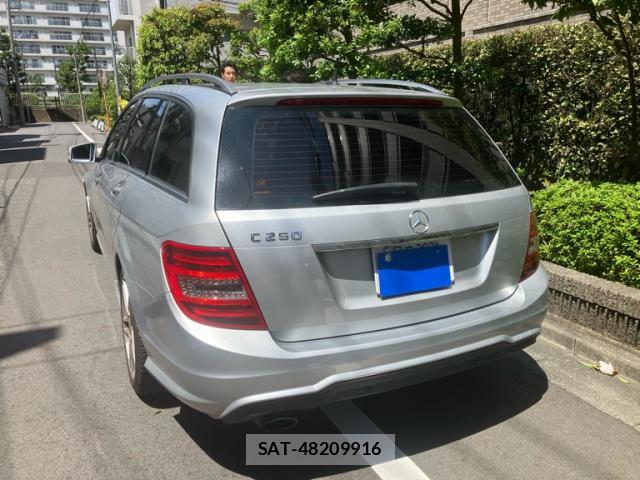 Mercedes Benz C-CLASS 2013-08 8004836-1