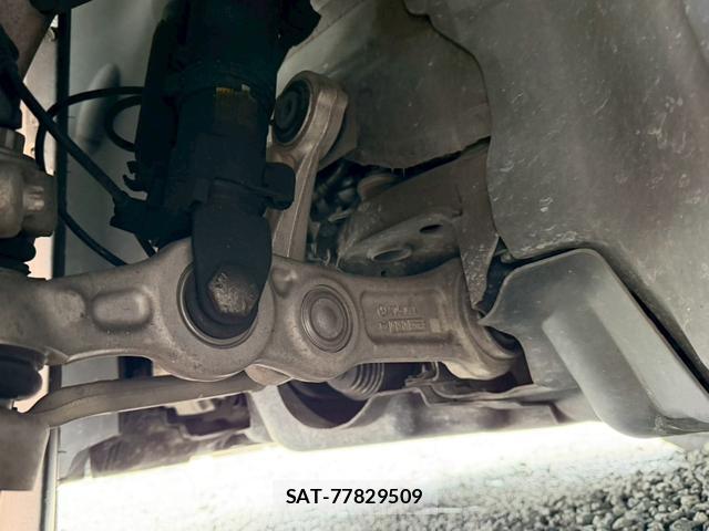Mercedes Benz C-CLASS 2015-08 8007538-8