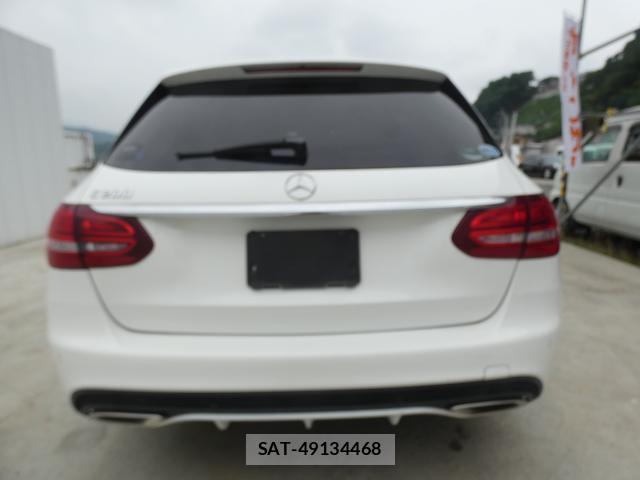 Mercedes Benz C-CLASS 2017-06 8008761-15