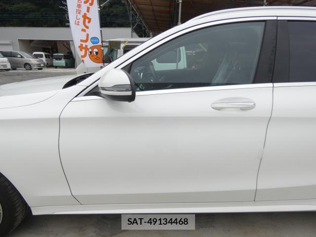 Mercedes Benz C-CLASS 2017-06 8008761-16