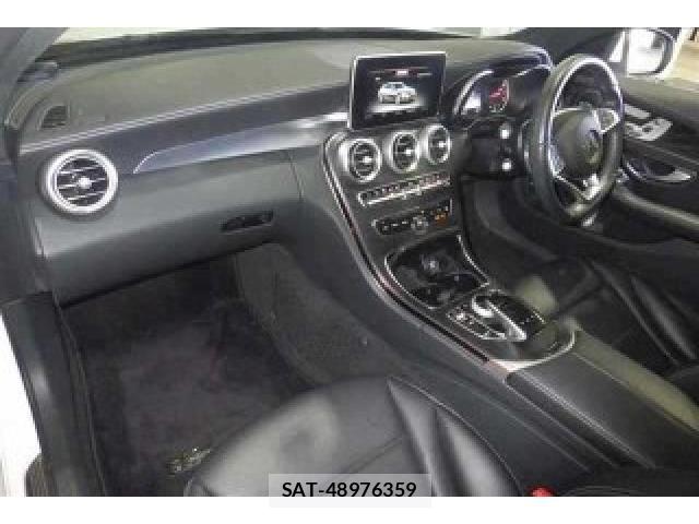 Mercedes Benz C-CLASS 2017-03 8009124-2