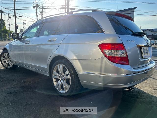 Mercedes Benz C-CLASS 2009-03 8009584-1