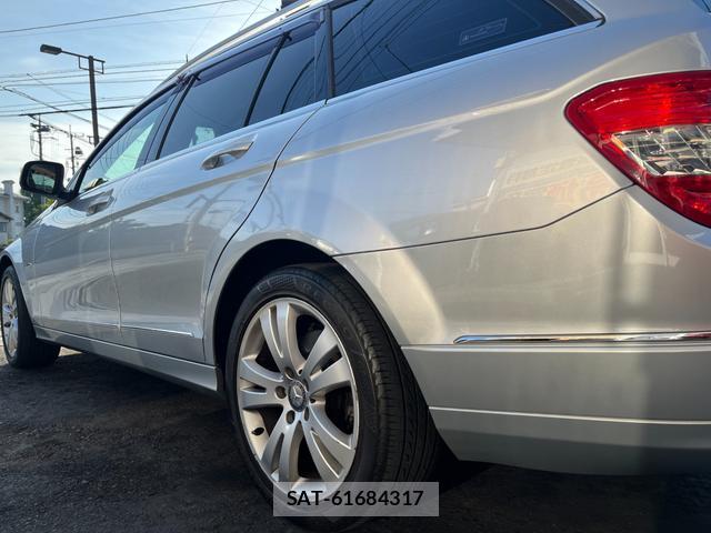 Mercedes Benz C-CLASS 2009-03 8009584-3