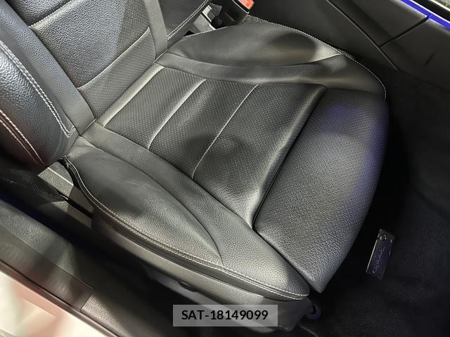 Mercedes Benz C-CLASS 2019-08 8010015-16