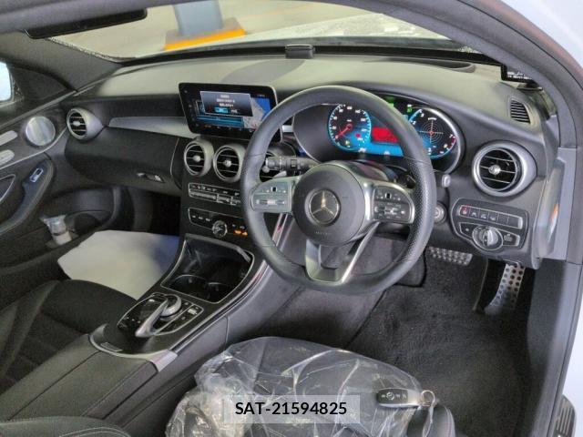 Mercedes Benz C-CLASS 2019-08 8010562-2