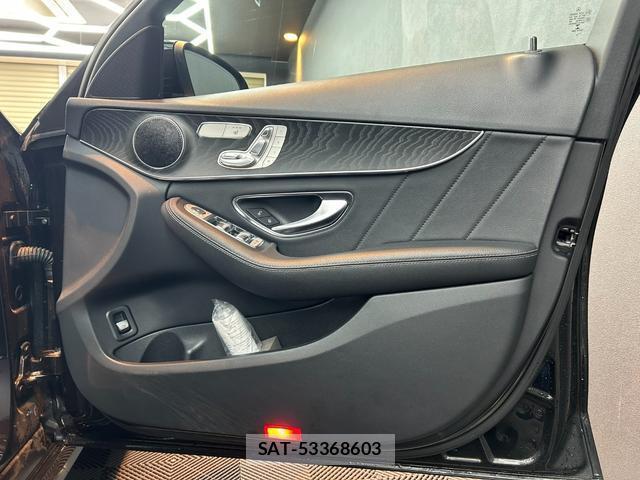 Mercedes Benz C-CLASS 2019-02 8010643-14