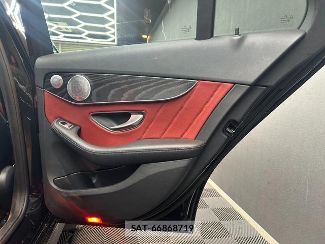 Mercedes Benz C-CLASS 2019-05 8010646-2
