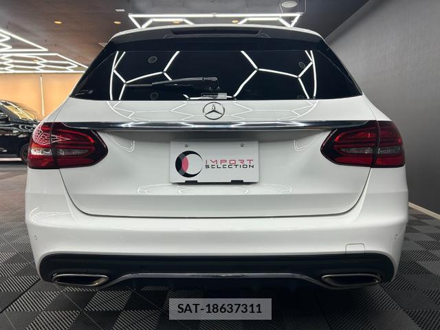 Mercedes Benz C-CLASS 2019-02 8010647-8