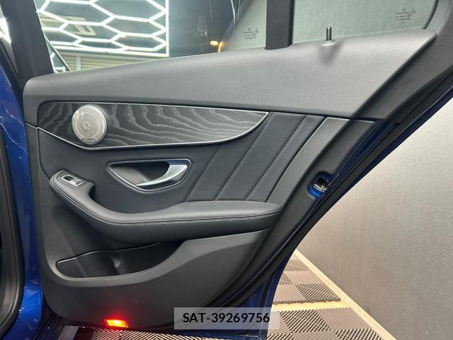 Mercedes Benz C-CLASS 2019-06 8010648-13