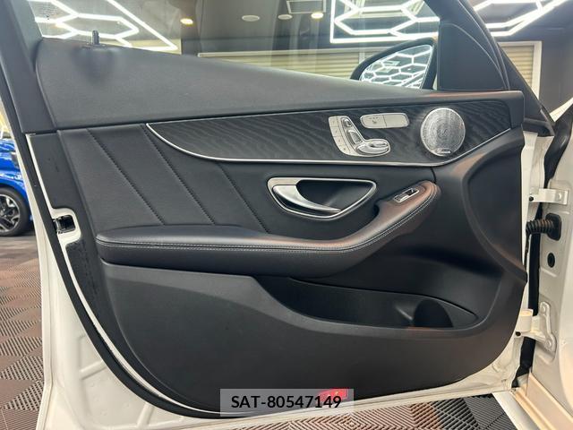 Mercedes Benz C-CLASS 2018-08 8010649-12