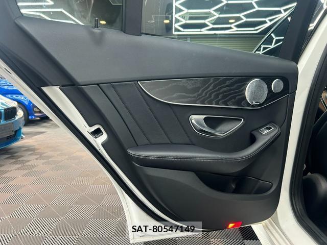 Mercedes Benz C-CLASS 2018-08 8010649-14