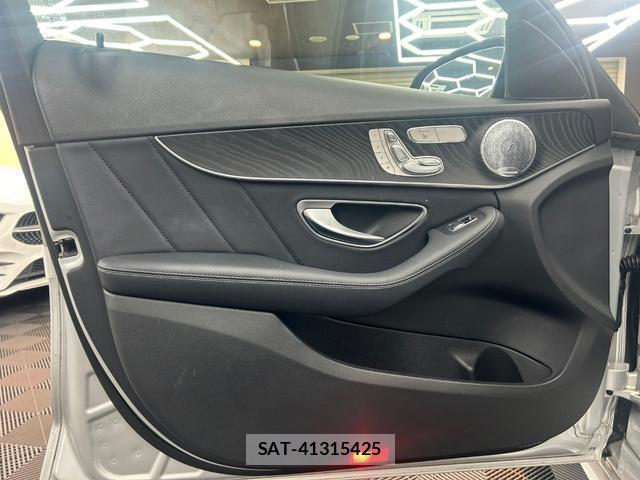Mercedes Benz C-CLASS 2019-06 8010650-12