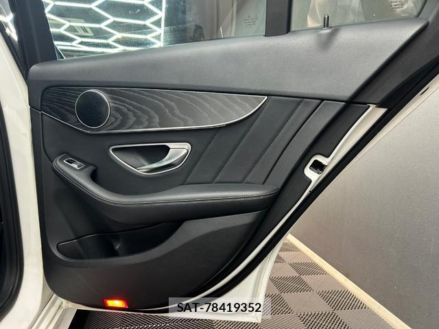 Mercedes Benz C-CLASS 2018-11 8010651-4