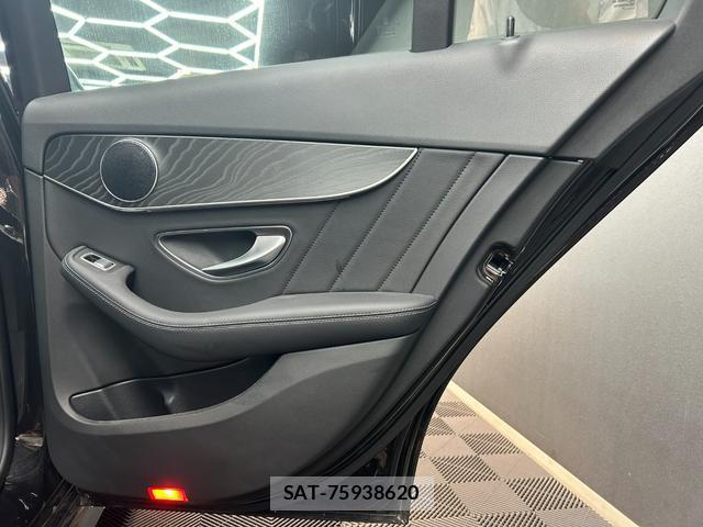 Mercedes Benz C-CLASS 2019-06 8010652-14