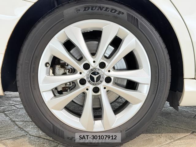 Mercedes Benz C-CLASS 2019-05 8010943-8