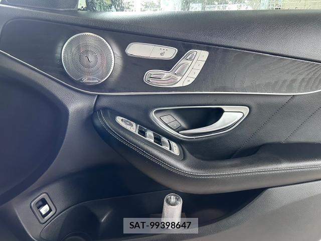 Mercedes Benz C-CLASS 2018-08 8011371-15