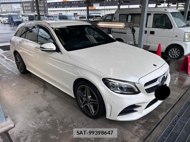 Mercedes Benz C-CLASS 2018-08 8011371-6