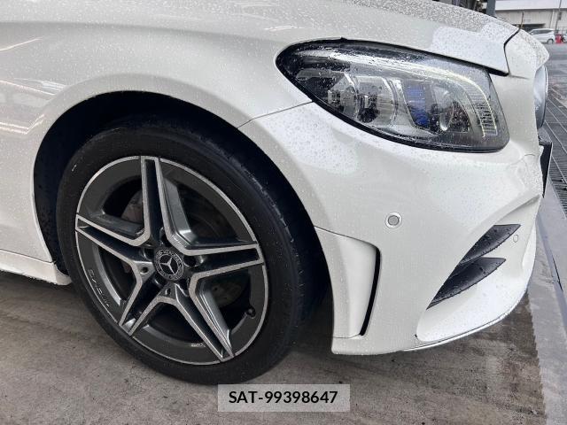 Mercedes Benz C-CLASS 2018-08 8011371-7