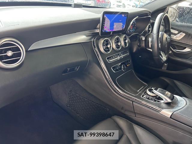 Mercedes Benz C-CLASS 2018-08 8011371-9