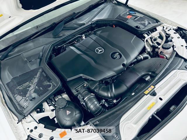 Mercedes Benz C-CLASS 2016-06 8011543-1