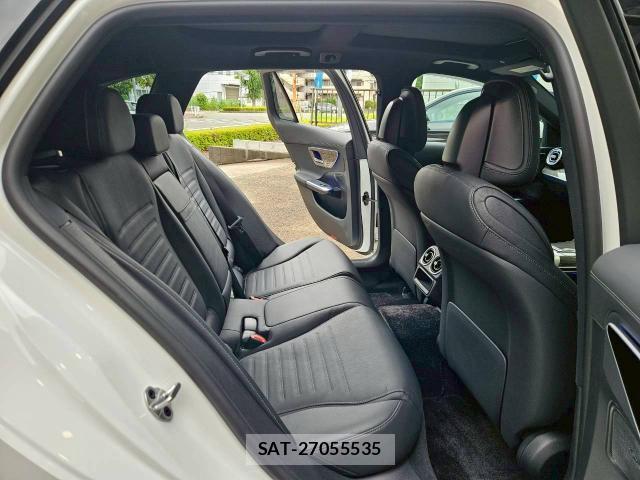 Mercedes Benz C-CLASS 2022-06 8011892-17