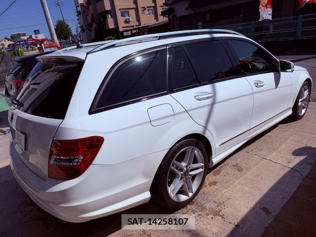 Mercedes Benz C-CLASS 2013-03 8012569-5