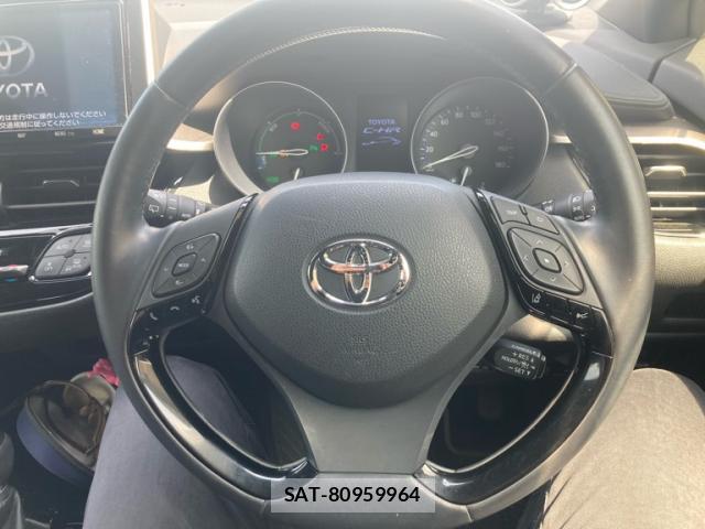 Toyota C-HR 2019-04 8003073-17