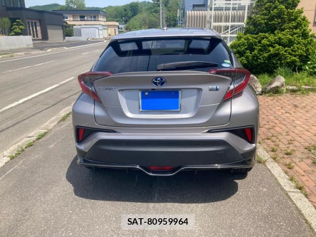 Toyota C-HR 2019-04 8003073-2