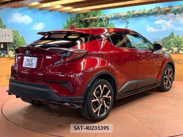 Toyota C-HR 2016-12 8004976-1