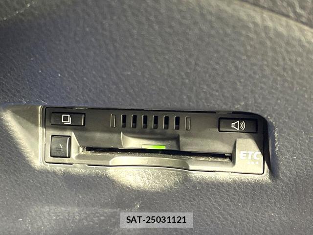 Toyota C-HR 2019-03 8005053-5