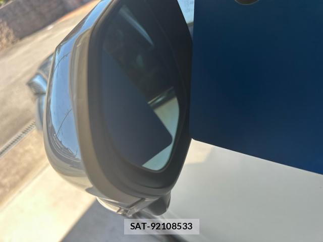 Toyota C-HR 2017-06 8005587-5