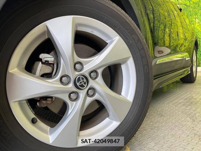 Toyota C-HR 2018-04 8006381-12