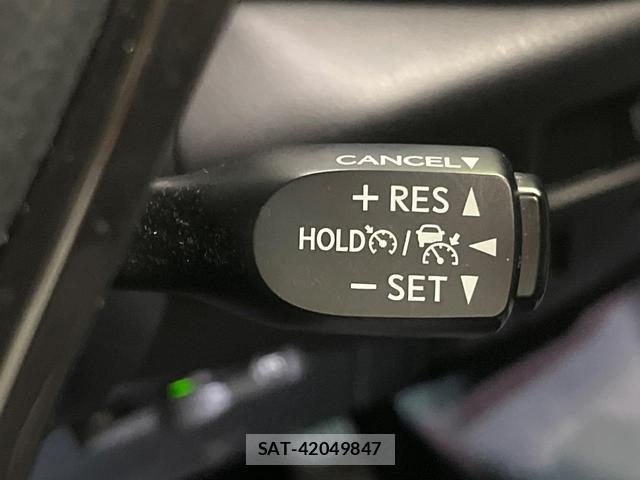 Toyota C-HR 2018-04 8006381-4