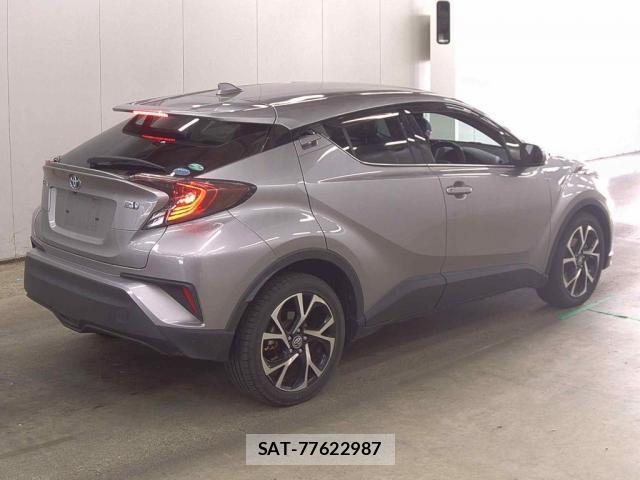 Toyota C-HR 2017-03 8007510-1