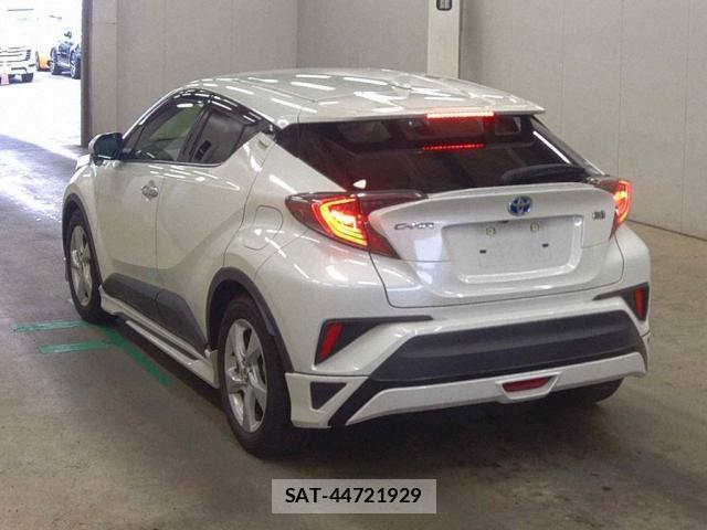 Toyota C-HR 2017-03 8007514-4