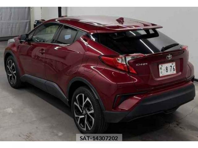 Toyota C-HR 2017-02 8008283-1
