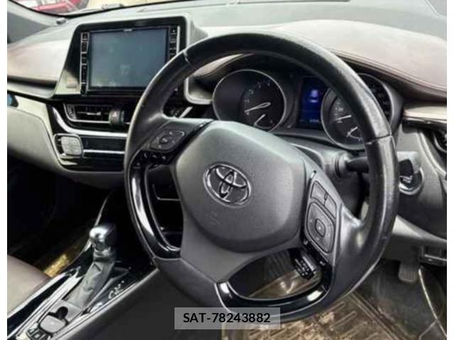 Toyota C-HR 2018-03 8008286-2